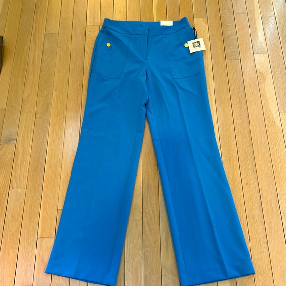 Anne Klein Pants - Anne Klein Light blue Trousers w/ golden accents Brand new w/ tag Size 2